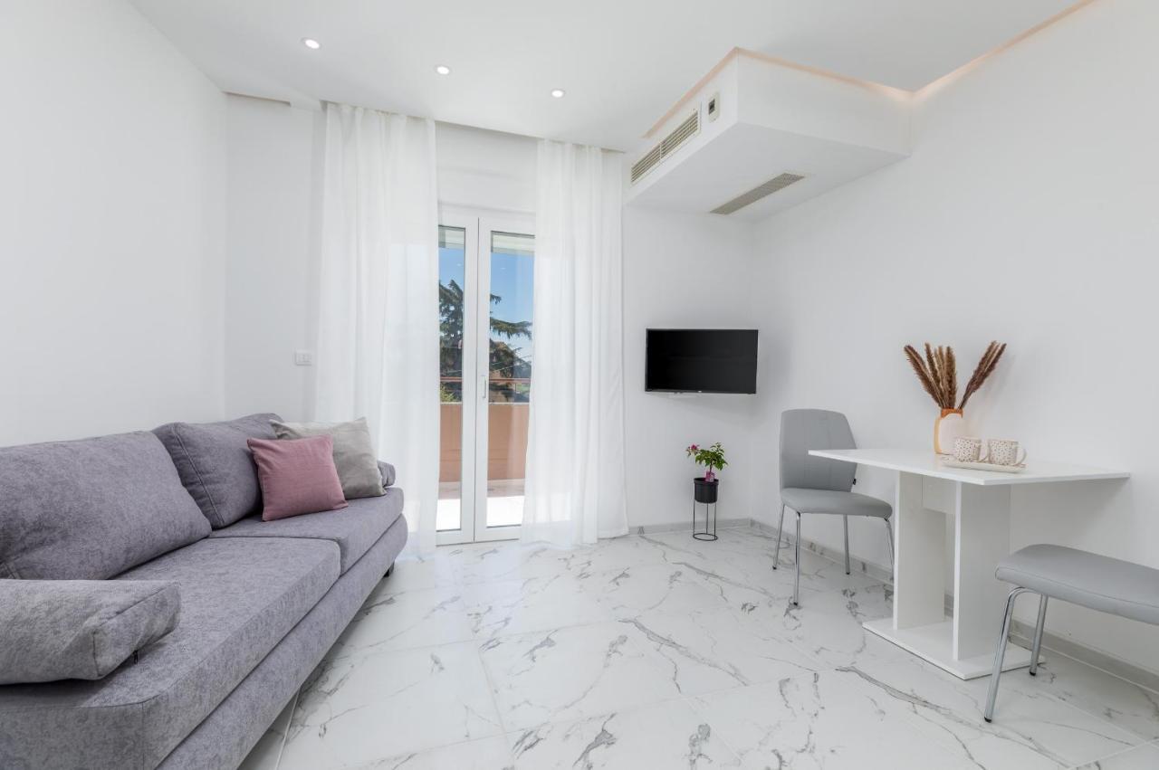 Apartman Knezevic A Fazana Ngoại thất bức ảnh