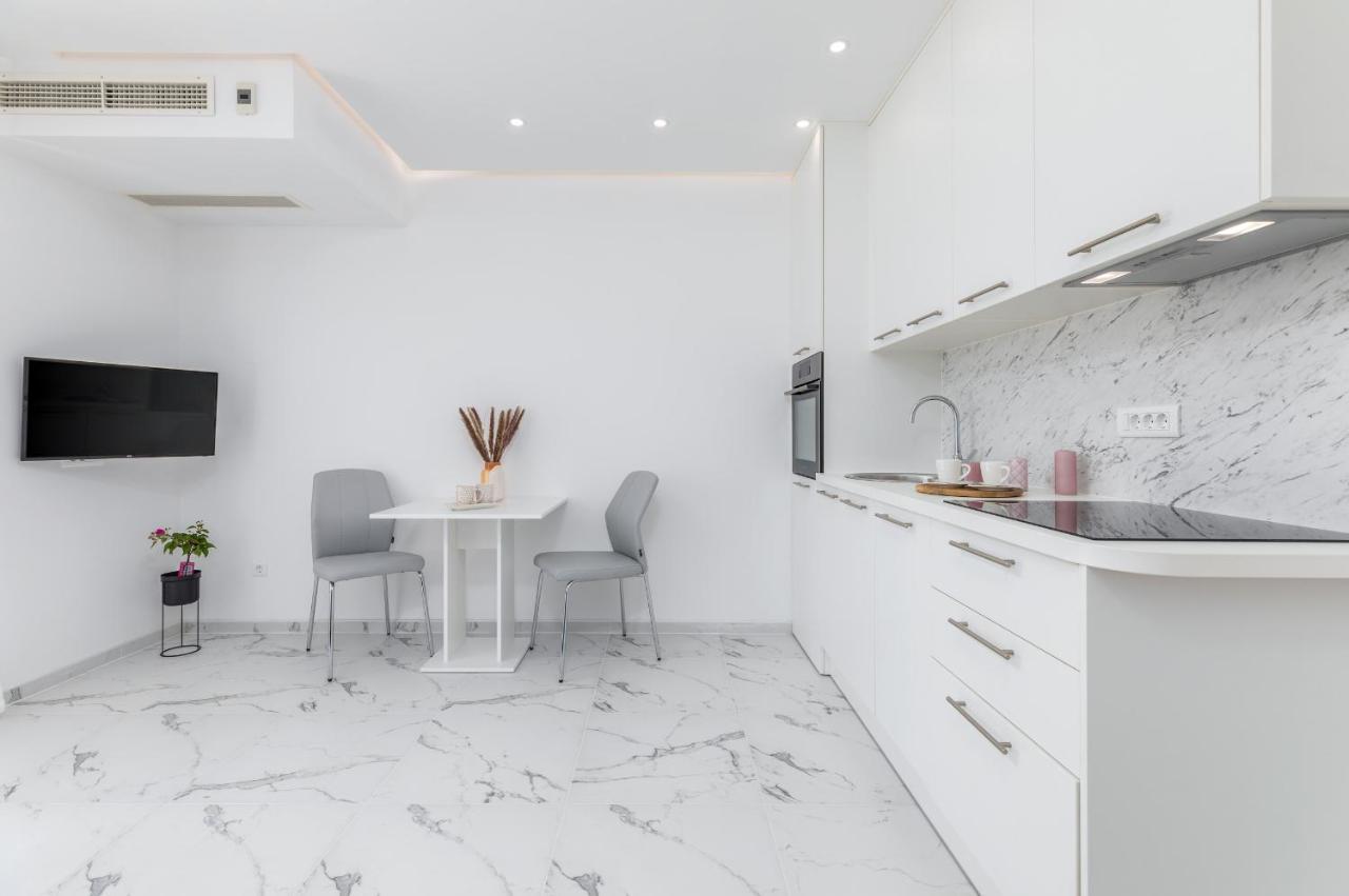 Apartman Knezevic A Fazana Ngoại thất bức ảnh