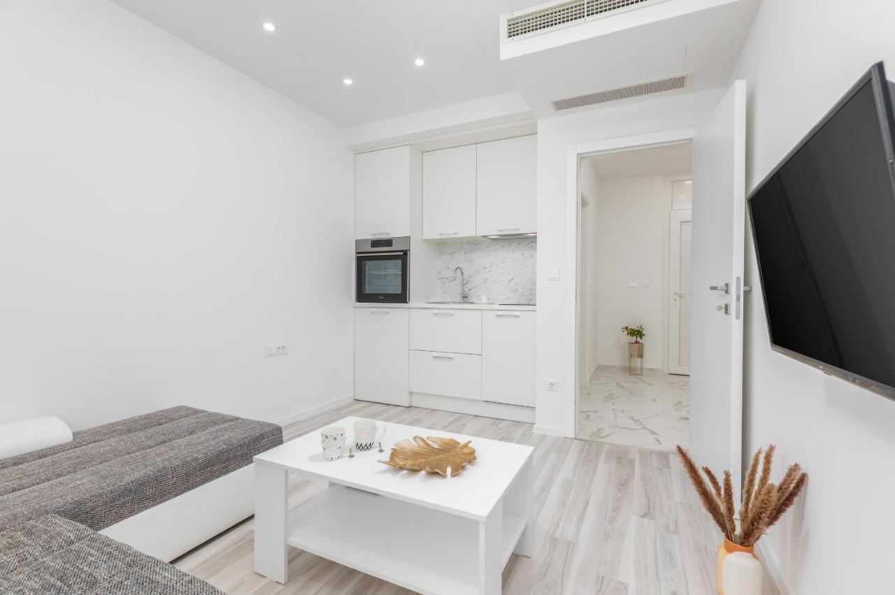 Apartman Knezevic A Fazana Ngoại thất bức ảnh