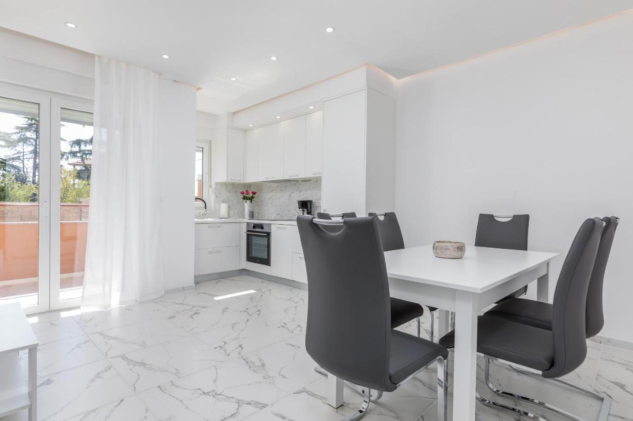 Apartman Knezevic A Fazana Ngoại thất bức ảnh